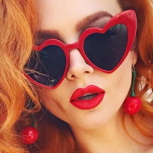 Love Heart Sunglasses Women Big Frame Personality Sunglass Cute Sexy Retro Cat Eye Vintage Heart Glasses Shopping Sunglass UV400