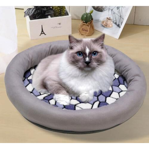 Wholesale coral velvet round soft comfortable calm pet bed luxury washable Plush doughnut dog bed cat bed pet sofa