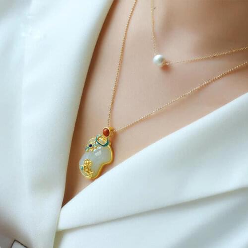 Elegant Graceful Hetian Jade Cheongsam Pendant Double Layer with Freshwater Pearl S925 Sterling Silver Necklace Classical Charm