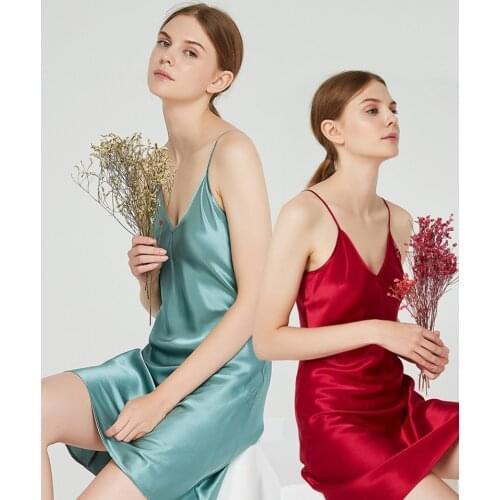 2pcs/Set Fashion Women Sleeveless V-Neck Pajama Set Sexy Lingerie Silk Sleepwear Cami Shorts Set Nightwear