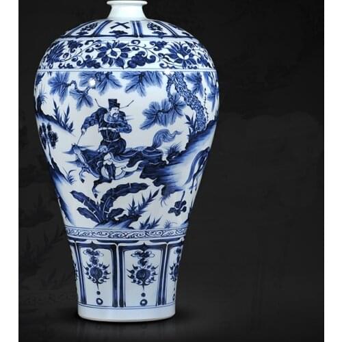 ANTIQUE CHINESE YUAN DYNASTY BLUE AND WHITE CERAMIC VASE WITH HOUSE AND CHARACTER PATTERN