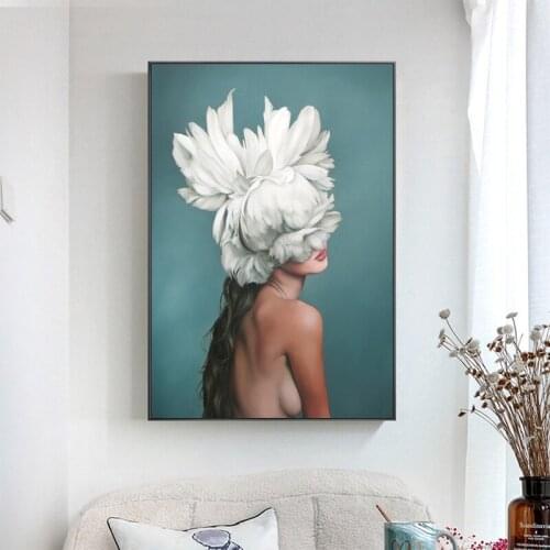 Fashion Posters and Prints Sexy Nude Girl Feather Canvas Painting Wall Art Pictures for Living Room Portrait Home Decoration