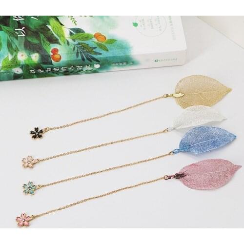 Metal Leaf Pendant Bookmark Student Stationery Portable Cute Leaves Pendants Flowers Book Mark Office Stationery Gift