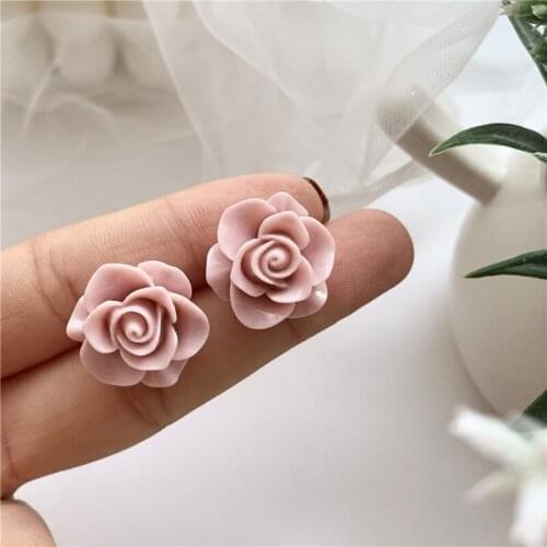 Resin Rose Stud Earrings 3D Carved Pink Rose Flower Earrings Jewelry Christmas Gift for Women Girls Post Stud Earrings Gifts