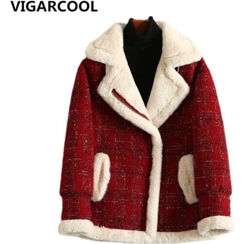 2021 Winter Womens British style red plaid fur Jacket imitation lamb wool thick Coat short small fragrance style adies Jacket