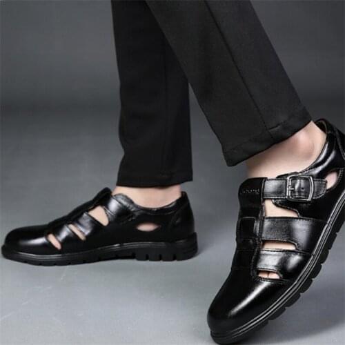 Men Sandals Genuine Leather Sandals Men Black Outdoor Breathable Fisherman Shoes Men Beach Casual Shoes Sandals Men Sneaker
