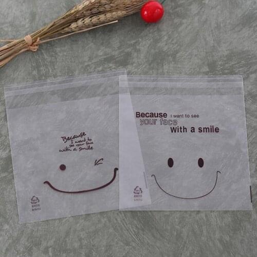 100 Pcs Lovely Smile Face Cookie Packaging, 14x14cm Self-adhesive Plastic Bags for Biscuits Cake Baking Gift Jewelry Package