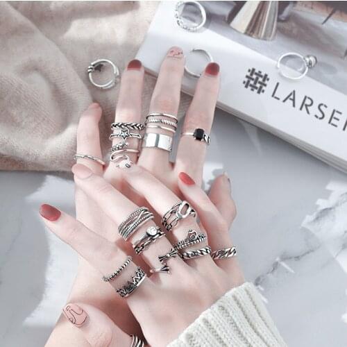 HUANZHI Vintage Fashion Star Crown Multilayer Ring Twist Chain Adjustable Opening Rings for Women Finger Rings