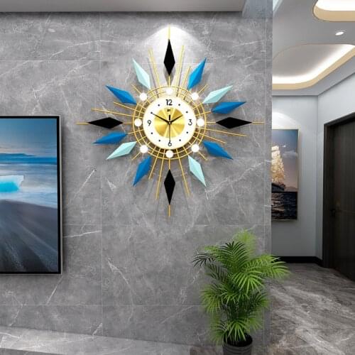 New Products Light Luxury Decoration Wall Clock Home Living Room Creative Clock Iron Wall Clock