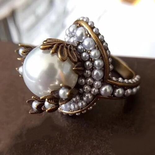 Hot Brand Fashion For Women Big Pearl Flower Vintage Party Rings Yellow Brass Jewelry Colorful Stone