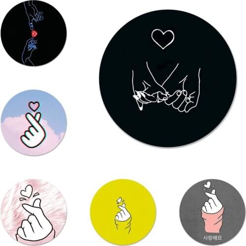 Kpop Heart Drawing Love on the finger Icons Pins Badge Decoration Brooches Metal Badges For Backpack Decoration