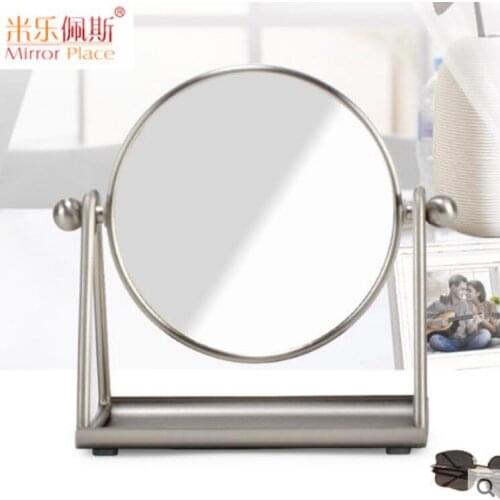 Milepez is a four-inch high-end European and European design that has a 360-degree desktop folding and a large mirror