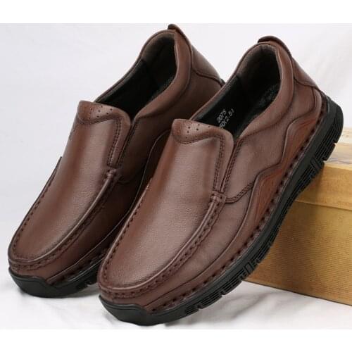 Genuine Leather shoes Men Loafers Slip On Business Casual Leather Shoes Classic Soft Moccasins Hombre Breathable Men Flats