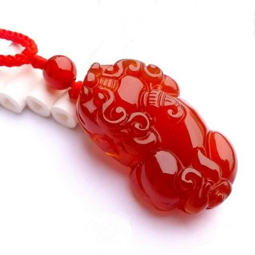Wholesale Beautiful redd White carving Pi Xiu Brave Amulet pendant fashion necklace