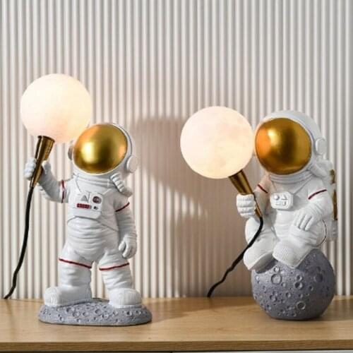 Modern Creative Table Lamps For Astronaut Bedroom Character Boys And Girls Bedroom Bedside Table Art Deco Led Resin Wall Lamp