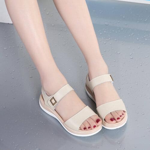 New summer 2021 versatile flat sandals for women with soft soles and flat heels for pregnant women Beach shoes