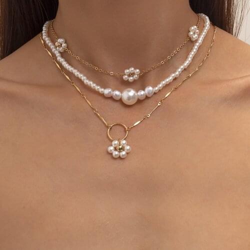 Elegant White Simulated Pearl Choker Necklace Gold Color Flower Pendant Necklace Wedding Gifts For Women Girl Fashion Jewelry