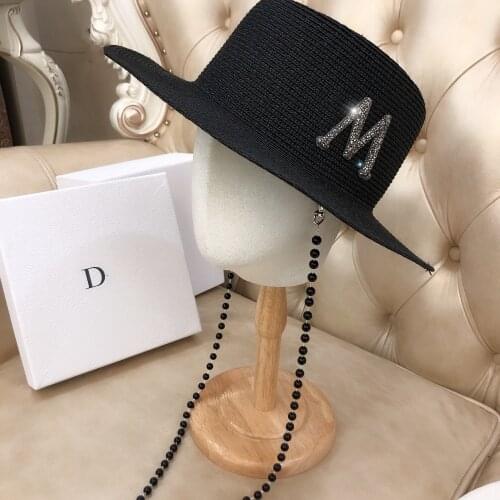 Summer Hat for Women Men Straw Pearls Chain Sun Hats 2021 New Fashionable Cap Visors Designer Beach Hats Elegant Fedoras Black