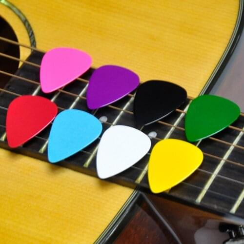 Lots of 100pcs 0.71mm Medium Celluloid Guitar Picks Plectrums Solid Colors Multi Options