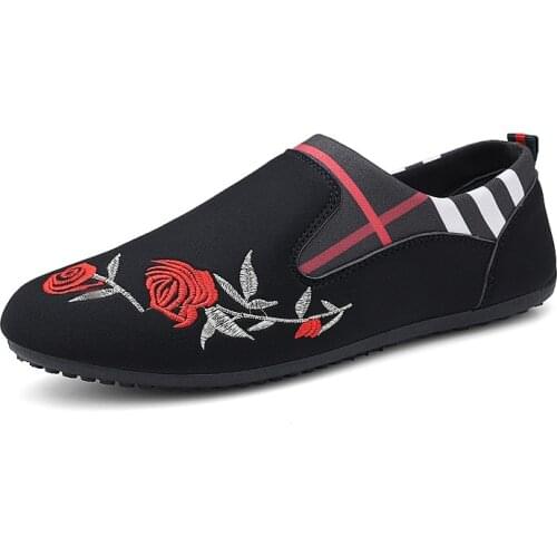 2021 Autumn Mens Shoes Casuals Slip-On Mixed Colors Shallow Embroider Round Toe Fashion Novelty Flat Heels Flock All-match