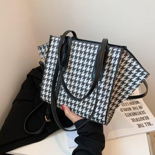 Retro Plaid Tote Bag Large Capacity Woollen Cloth Armpit Shoulder Bag 2021 New Elegant Lady Handbags Simply Messenger Bag Female