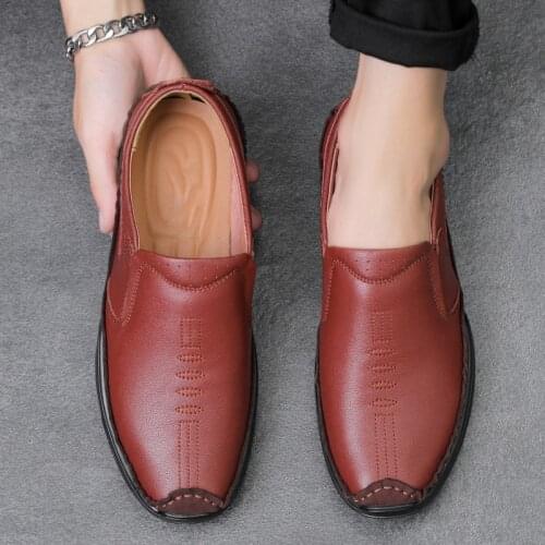 2021 Men Summer Shoes Handmade Comfortable Men Moccasins Fashion Breathable Men Loafers Walking Comfortable Slip-On Shoes Men