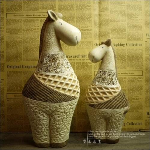 Free Shipping 2pcs/set Small Foal Pottery Ornaments Decorations Lucky Christmas Gift Home Crafts 2 Size