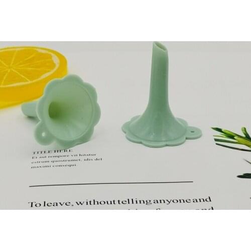 5 Pcs/Lot Candy Color Plastic Durable Bottling Funnel Mini Liquid Oil Funnels Labs For Perfume Diffuser Bottle Kitchen Tools