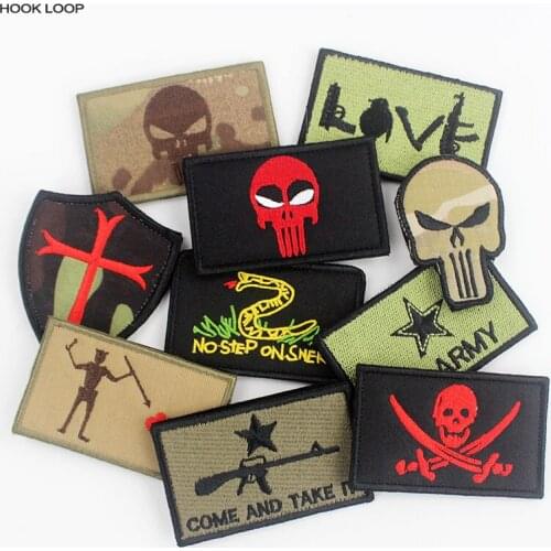 10 pcs Mixed Army Green Patches Badges Hook Loop Skull Emblem Stickers For Uniform Backpack Decoration