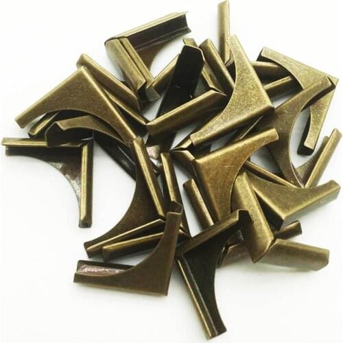 30PCS/Lot 20X20X6mm Bronze Metal Book Corners For Photo Albums Menus Folders DIY Scrapbooking Decor Corner Protectors WD0288