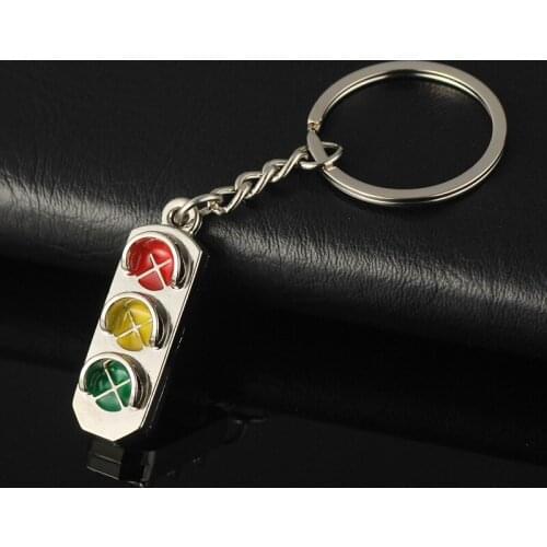 3D Keyfob Keychain Traffic Signal Lamp Key Rings Red and Green Lights Keychain Car Key Chain