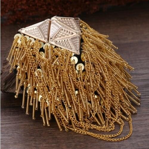 Handmade gold / black badge jewelry tassel shoulder brooch badge / shoulder clip / suit jacket accessories / pin