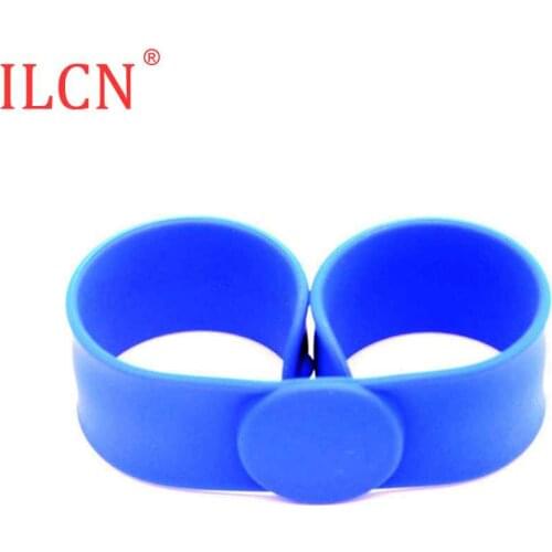 125KHz ID RFID Read-Only Waterproof Silicone Wristband Keyfob Access Control Wristband Bracelet Card EM4100 TK4100 Blue 1pcs