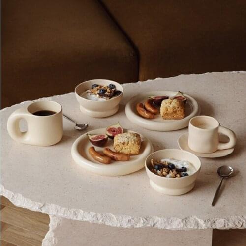 Home Ceramic Bowl Nordic Creative Round Bowl Plate Cute Breakfast Tableware Salad Bowl Black and White Ceramic Small Bowl