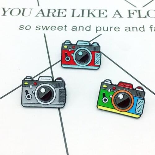 Camera Metal Enamel Brooch Creative Fashion Vintage Camera Badge Pin Fun Trendy Costume Backpack Jewelry Accessories Gift