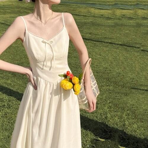 Dress female 2021 summer new French romantic tea break gentle wind sweet first love temperament suspender skirt