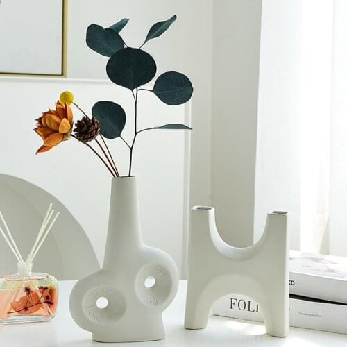 White Ceramic Vases Various Shape Modern Innovative Art Hydroponic Vases Figurines Ornament for Living Room TS2