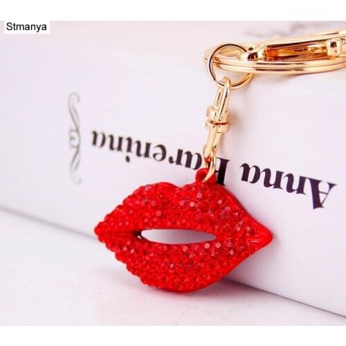 Lips Keychain - New Fashion Rhinestone Key Chain Car Key Ring Girls Sexy Lips chain color pendant For Women Lovers Gifts K1587