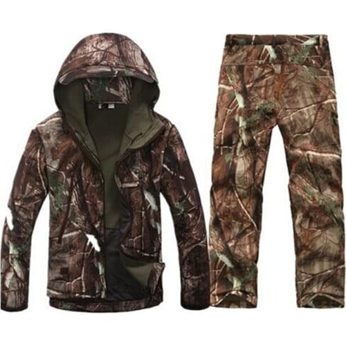 Men Military Jackets Set Softshell Hunting Camouflage Windbreaker Outfit Fleece Thermal Tactical Outwear Camping Hiking Clothing