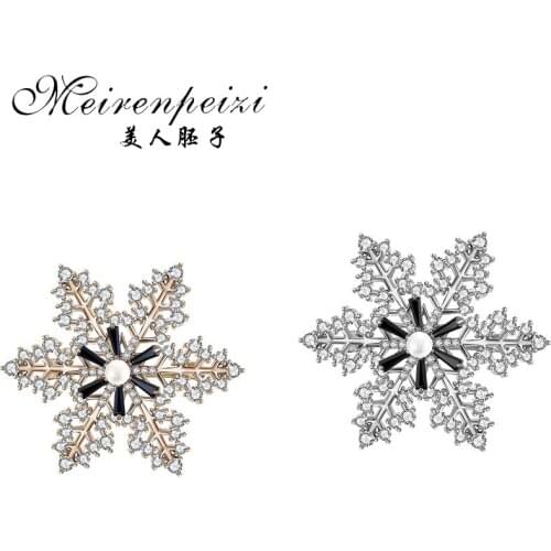 Meirenpeizi Rhinestone Flower Brooches Fashion Shirt Collar Needle Mens Suit Lapel Pin Badge Men Accessories Gifts