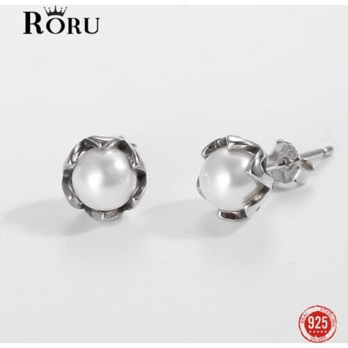 Sterling Silver 925 Stud Earrings White Pearl Earrings for Women Simple Trendy Ear Jewelry for Party Wedding Fine Gift