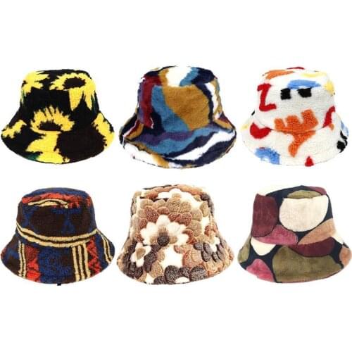 New Floral Printed Lamb Plush Fisherman Hat Wild Ear Protection Bucket Hat Outdoor Warm Sunscreen Sun Hat Panama Hat Lady
