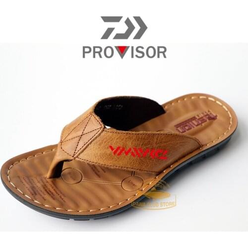 DAIWA Brand Fishing Leather Non-slip Sandals 2020 Summer New Casual Clip Foot Shoes Mens Breathable Beach Flip Flop Sandals