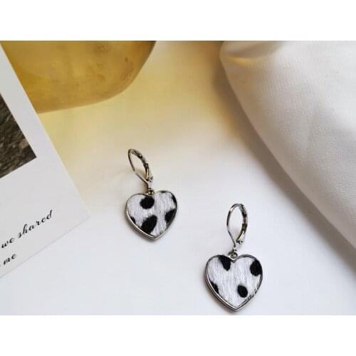 New Cow Pattern Heart Dangle Drop Earrings For Woman Silver Color Alloy Girls Fashion Jewelry Wholesale Dropshipping Accessories