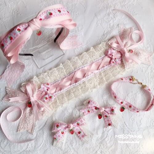 Loli lolita girls hair pink hair ribbon strawberry sweet express clavicle chain to the clamp is kc small woman