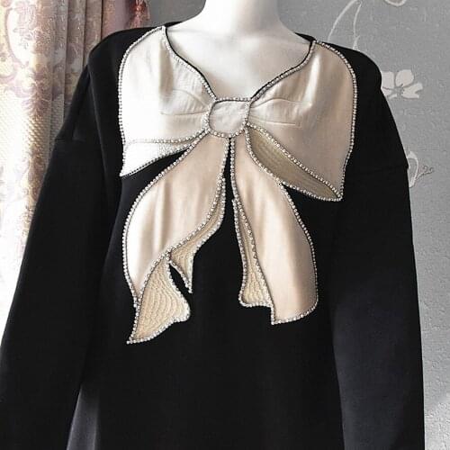 Korean Spring Autumn New V Neck White Velvet Diamond Bow Loose Thickend Black Sweatshirts Hoodies Women Fashion Streetwear 2021