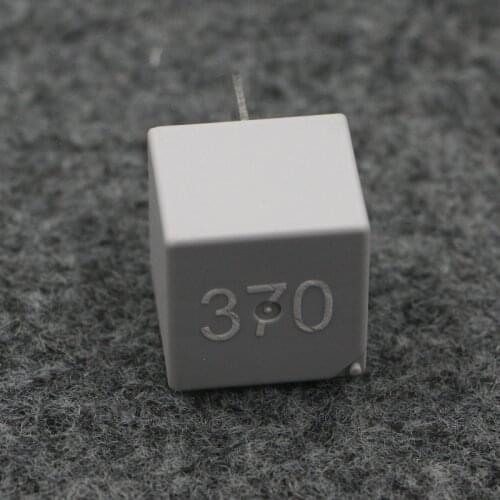 Apply to Passat Polo Touran tiguan Fabia Octavia superb Fan relay 370 relay 7M0 951 253 A