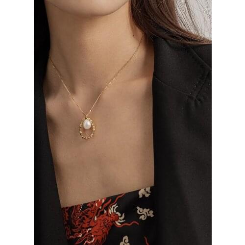 Brass With 18K Gold Real Pearl Oval Charm Necklaces Runway T Show Party Designer Gown Top Gothic Ins Japan Korean Trendy