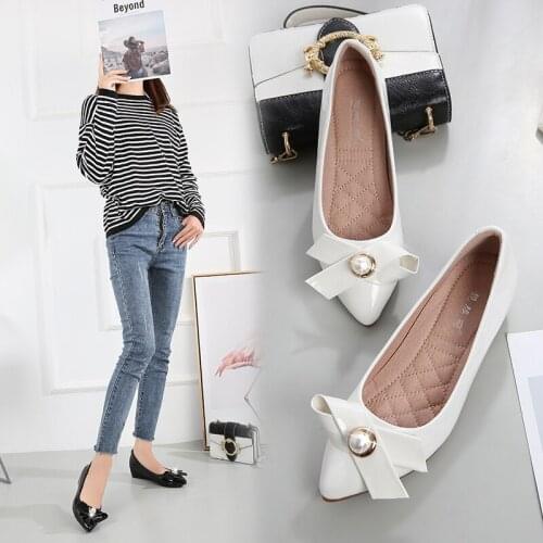 Height increasing shoes women pearl bowknot loafers femme slip on pointed toe moccasins 5 style japanned leather elevated shoes