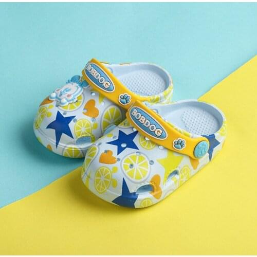 New Babu childrens slippers 2-8 years non slip kids Friut printing indoor and outdoor sandals light hole shoes boy girls SO007